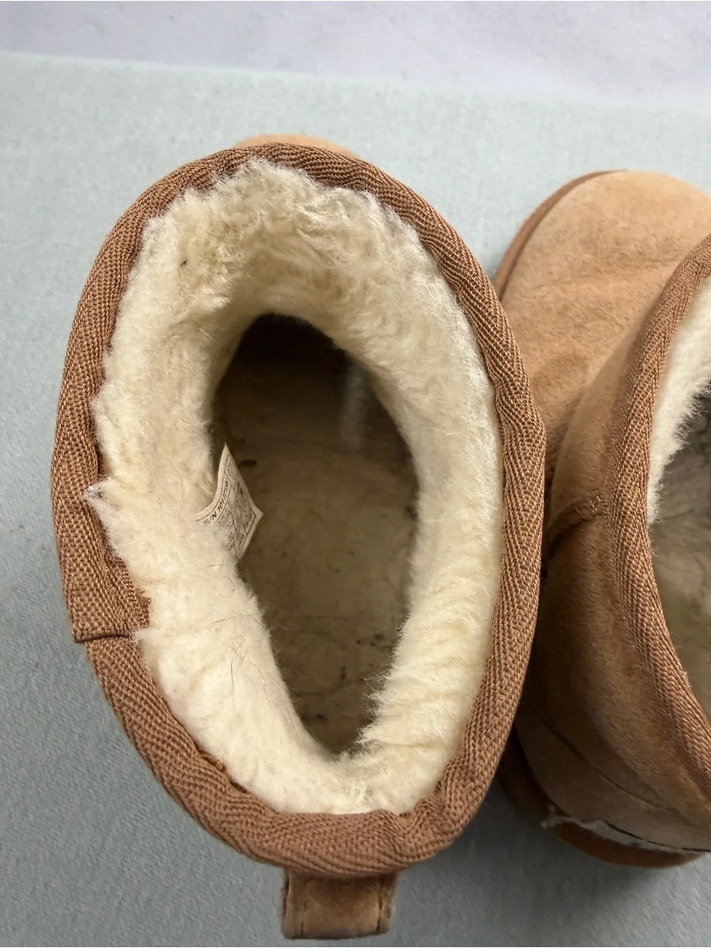 UGG Classic Mini II Chestnut Sheepskin Boots Kids Size 3 Youth